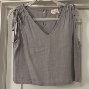 Allie Rose Gray V-Neck Sleeveless Cotton and Linen Blend Blouse NWT